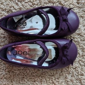 Toddler girls size 6 purple dress shoes